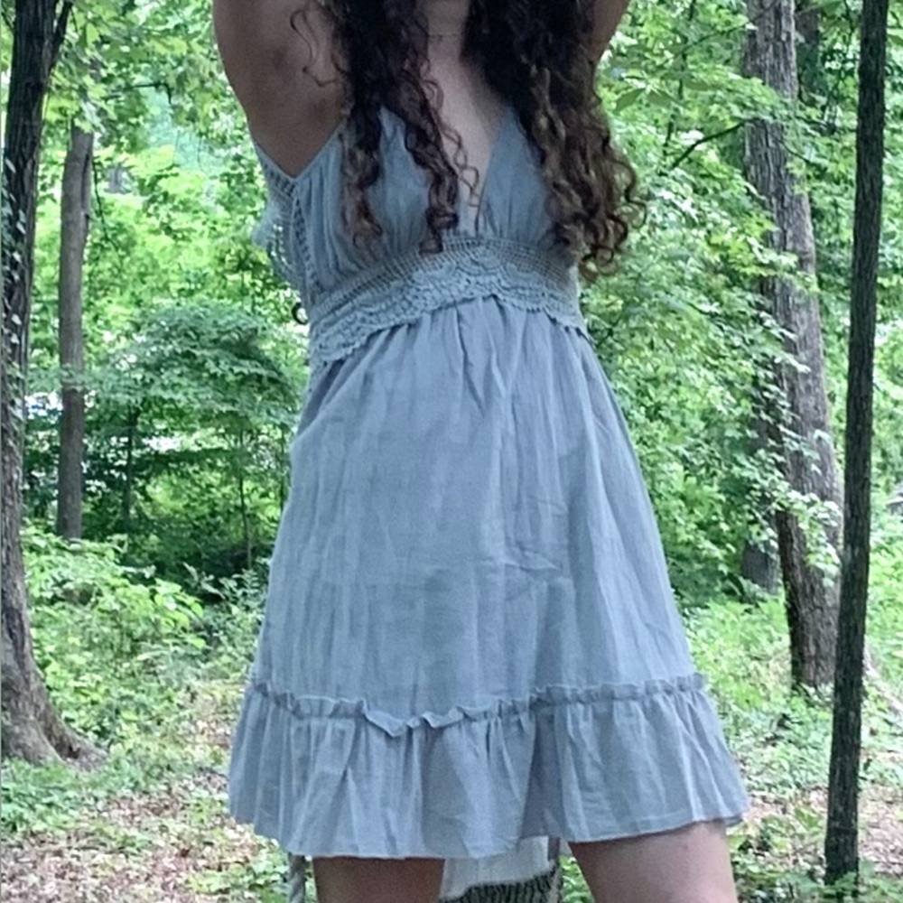 Light Blue Sleeveless Dress - Picture 3 of 8